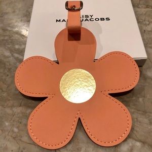 MARC JACOBS Daisy Luggage Tag Handbag Purse Identity ID Name Card Hold